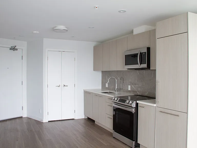 723 Main St — Photo 19