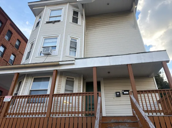 4 Preston St #2, Worcester, MA 01610