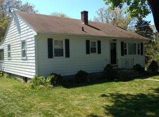 15 Nichols Ln, Westerly, RI 02891