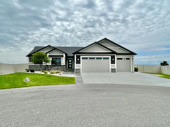 333 White Star Cir, Billings, MT 59106
