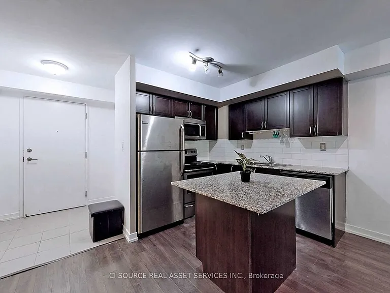816 Lansdowne Ave #113 — Photo 5