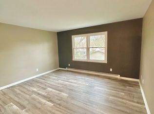 716 S 9th St #28, Clear Lake, IA 50428