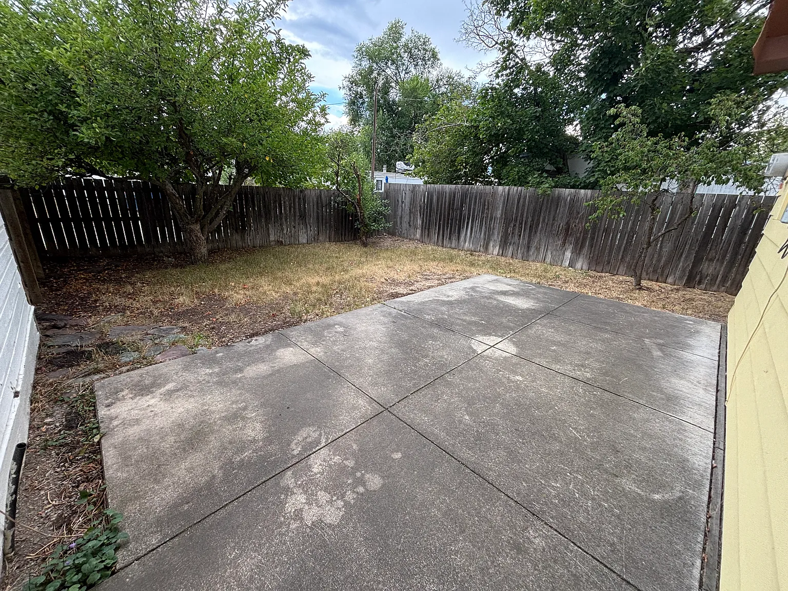 2 bed, 1144 sqft, $1,900 — Photo 2