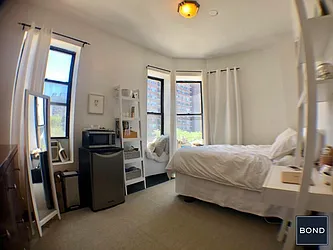 Rented by Bond New York