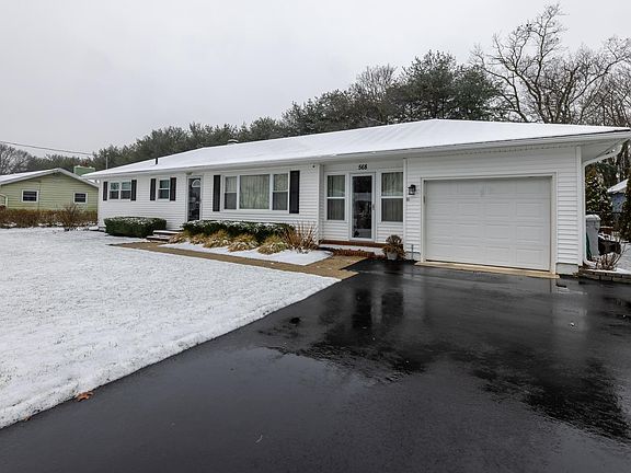 4th image of 568 Highland Ave