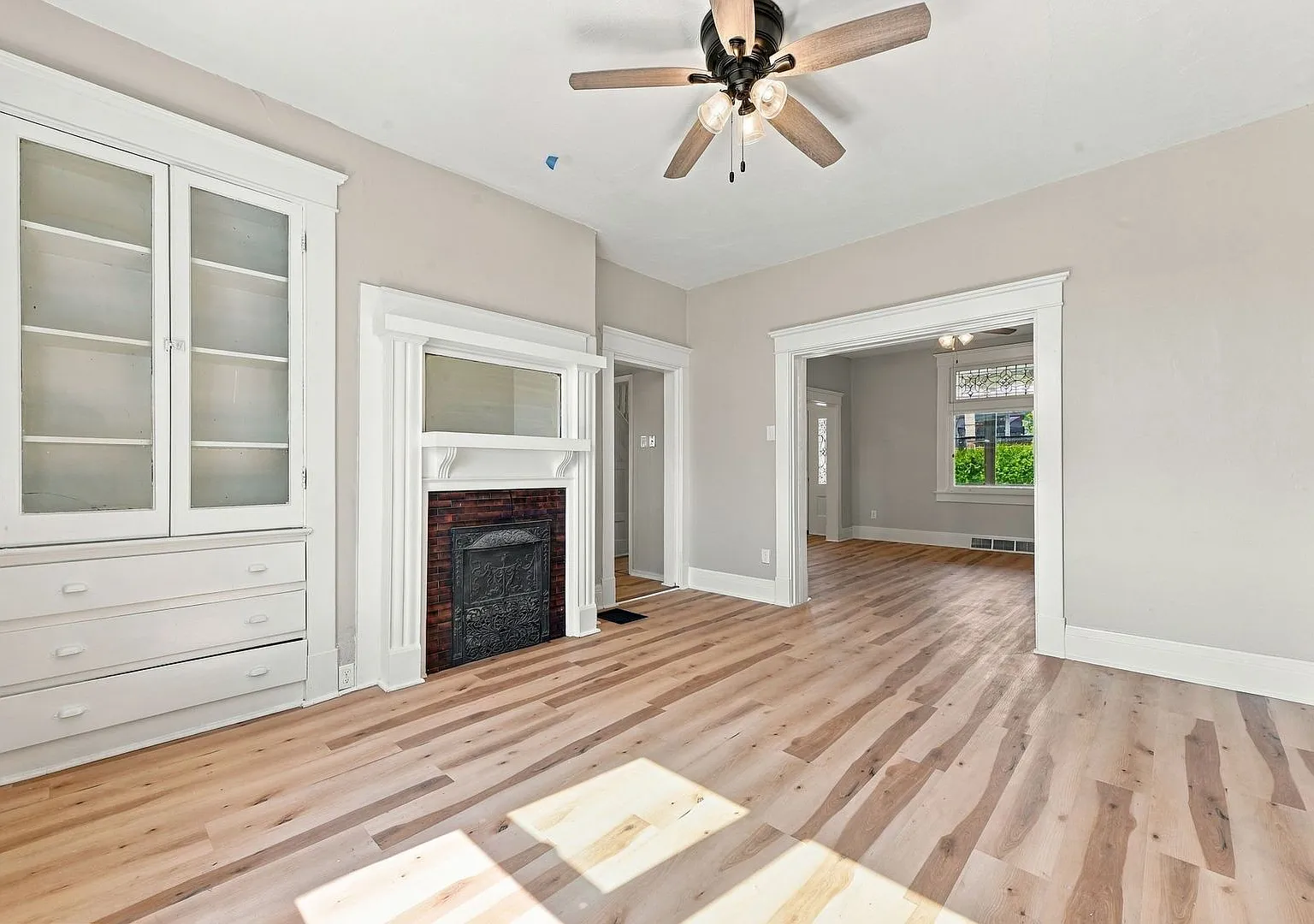 Beautiful 3 bedroom home in Munhall available now! — Photo 3
