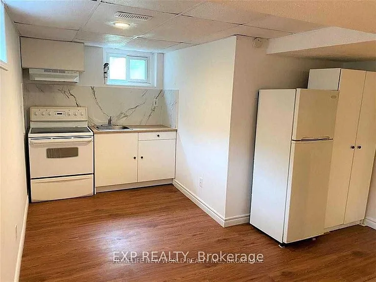 380 Balkan Rd — Photo 12