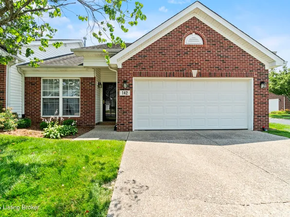 142 Charlton Wynde Dr, Louisville, KY 40245
