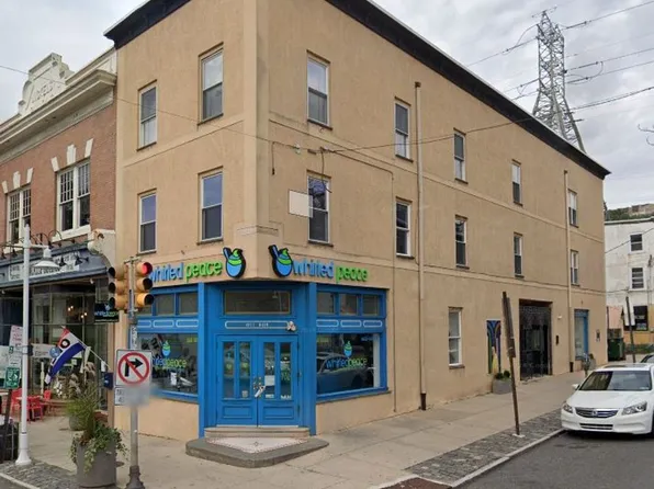 4321 Main St, 4321 Main St APT 2R, Philadelphia, PA 19127