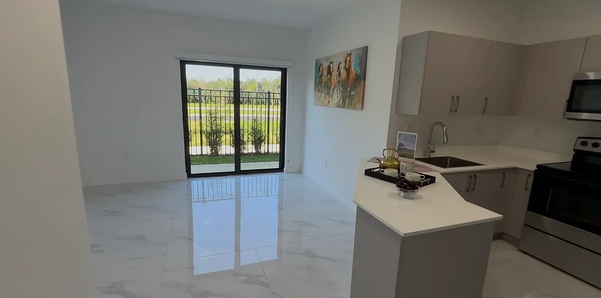 2 bed, 2.0 bath, 990 sqft, $2,620 — Photo 3