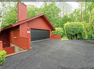2572 Rosendale Rd, Niskayuna, NY 12309