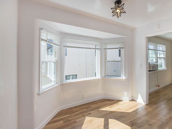 3rd image of 11928 Venice Blvd #11932