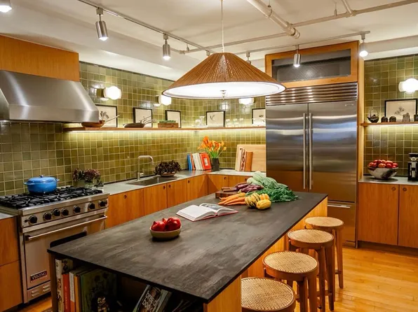 195 Bowery image 2 of 10