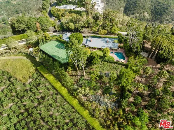 1237 Bel Air Rd, Los Angeles, CA 90077