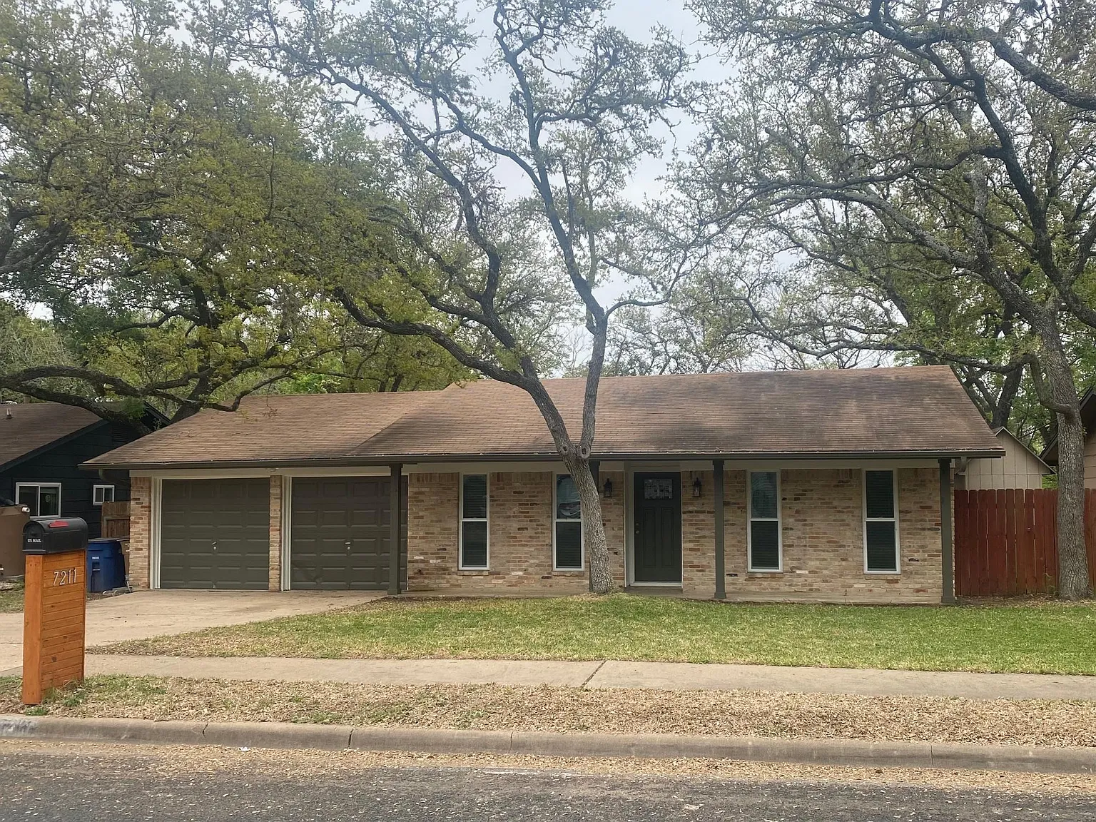 7211 Southwind Dr — Photo 1