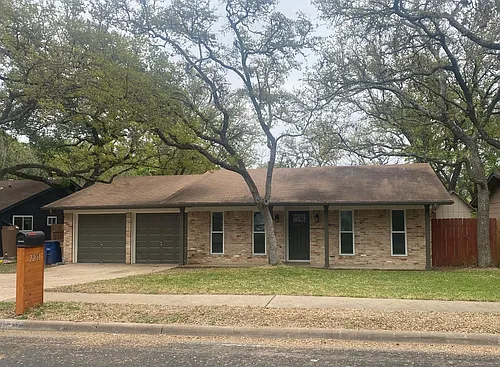 7211 Southwind Dr Photo 1