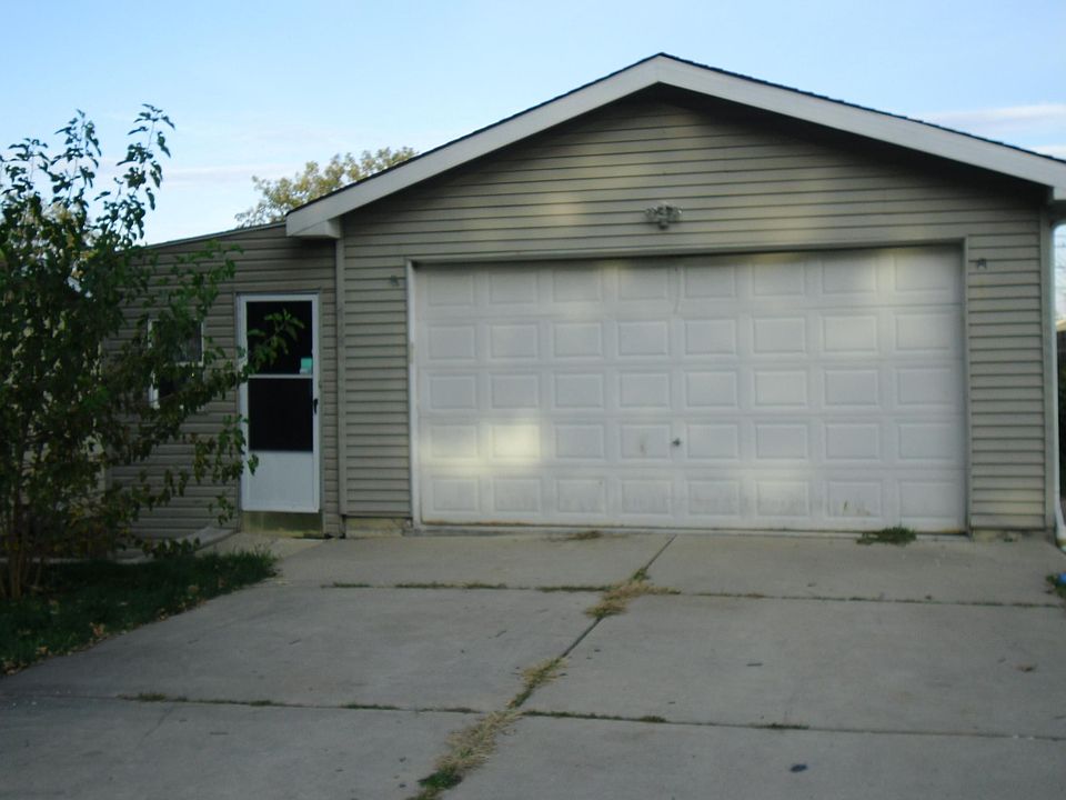 1st image of 413 Hillandale Dr