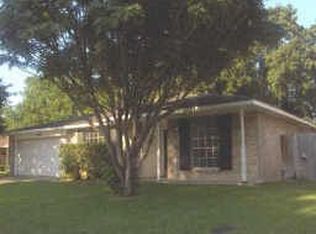 10411 Townhall Ln, Sugar Land, TX 77498