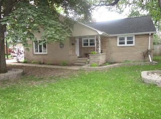 150 E Briar Ln, Green Bay, WI 54301