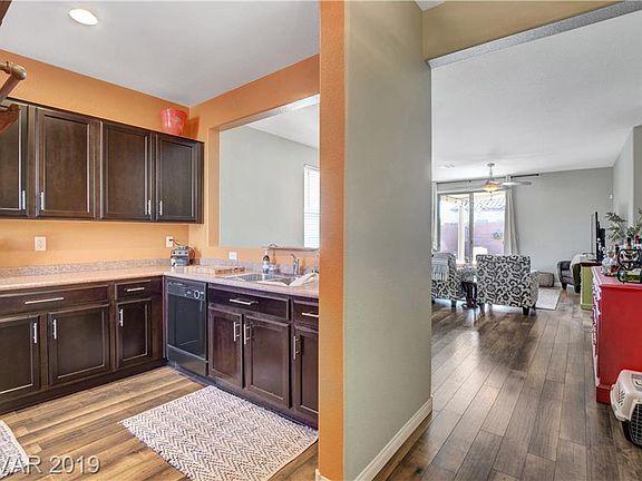 4th image of 10821 Pearl River Ave