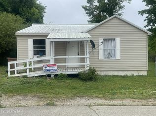 263 Reeves St, Lexington, TN 38351