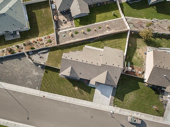 2nd image of 5704 Belmont Dr