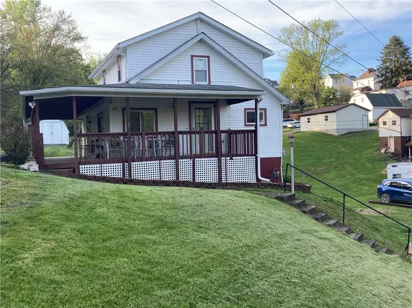 225 Elm St, Claysville, PA 15323