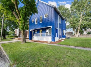 1415 Main St, Davenport, IA