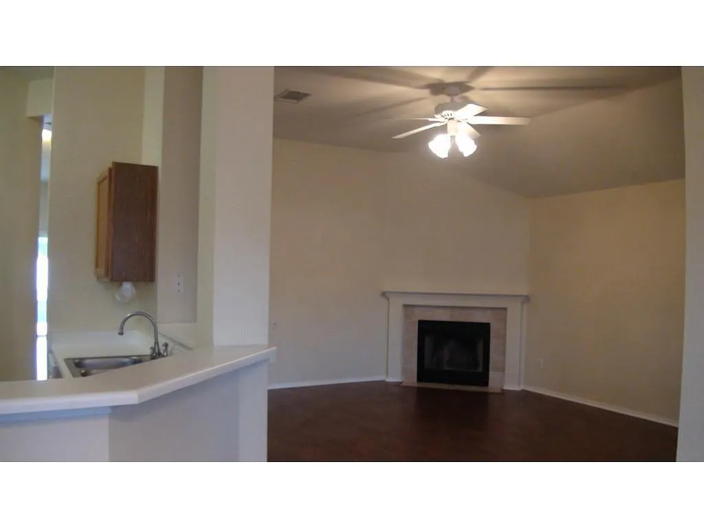 Building Photo - 13915 Randalstone Dr