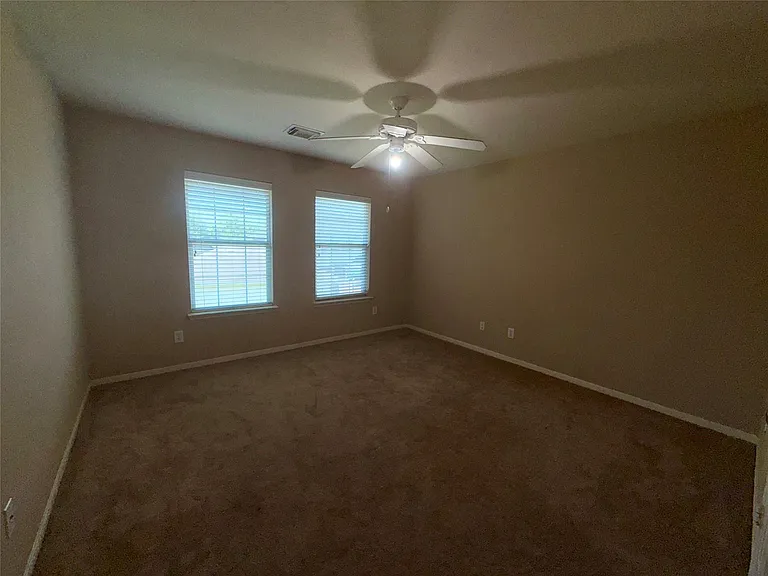 14009 Hollow Canyon Ln — Photo 13