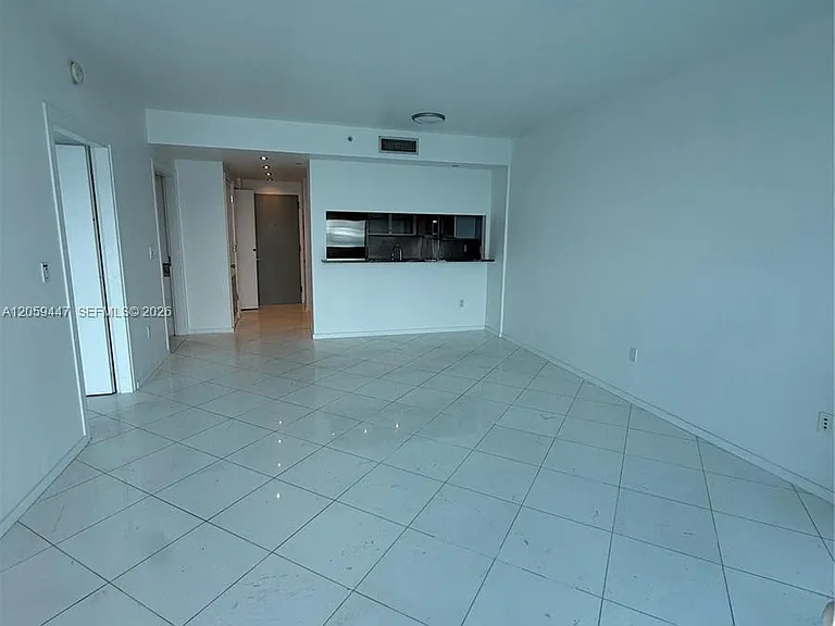 540 West Ave #1013 — Photo 23