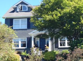 902 11th Ave E, Seattle, WA 98102