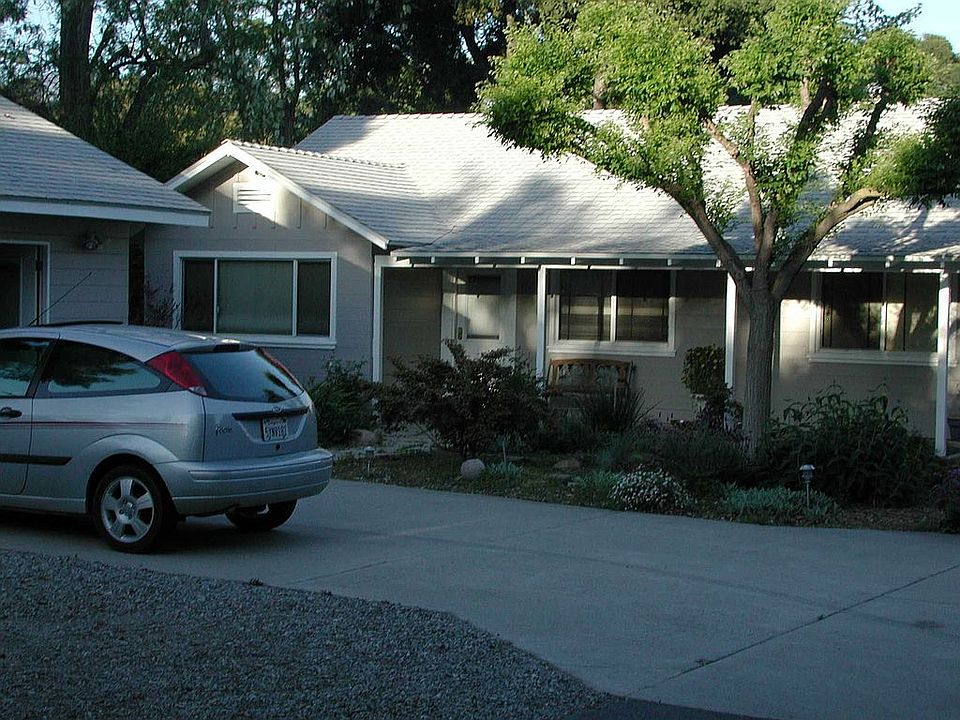 2nd image of 866 Rice Rd