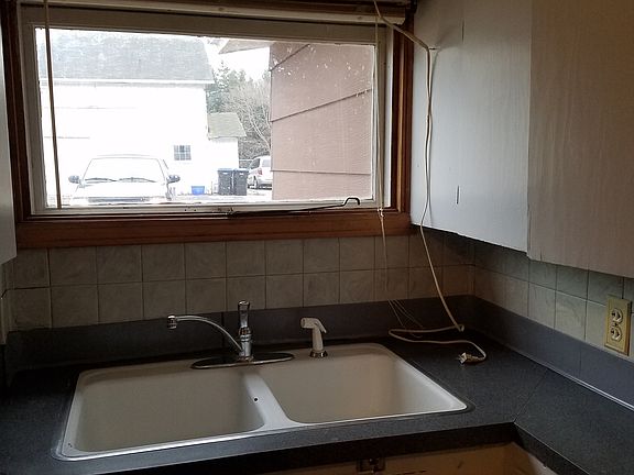 5th image of 522 N 8th Ave #C