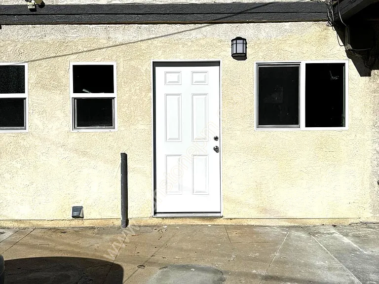 117 E Pearl St #117 — Photo 12