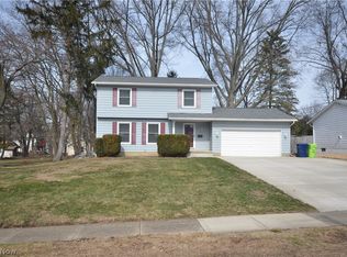 27 E Overdale Dr, Tallmadge, OH 44278
