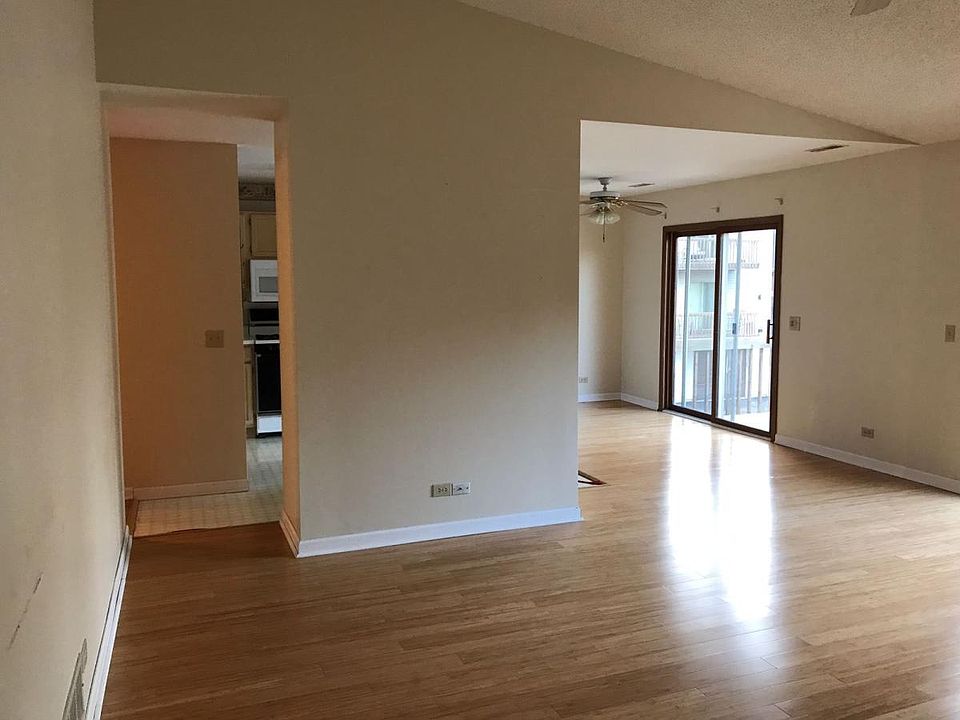 1st image of 320 Woodridge Cir Unit G