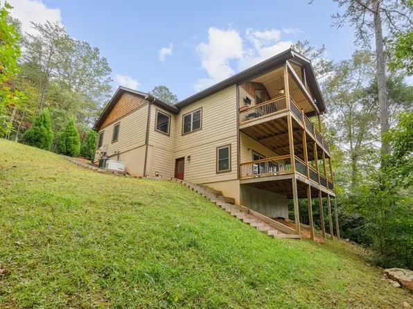 292 Silver Fox Trl, Blue Ridge, GA 30513