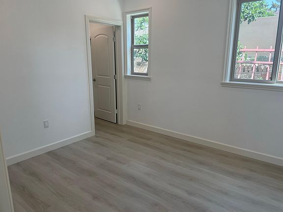 5th image of 18454 Aguiro St