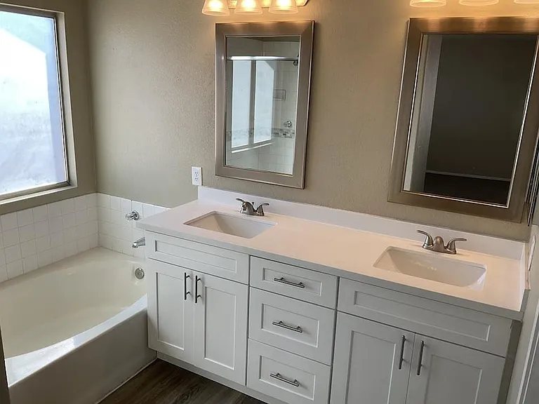 3122 S Penrose Ct — Photo 3
