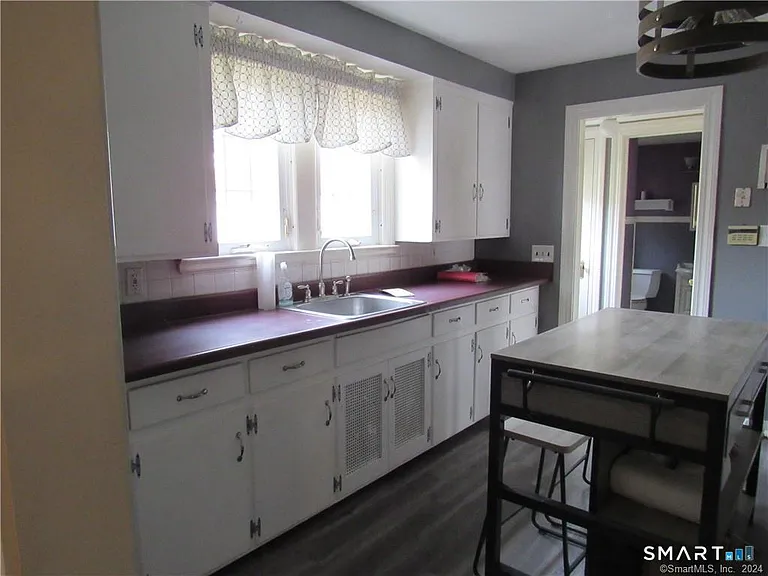 36 Rochford Ave — Photo 8