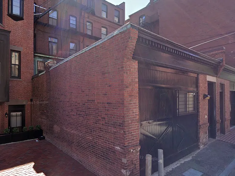 277 Marlborough St — Photo 18