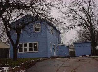 819 Poxson Ave, Lansing, MI 48910