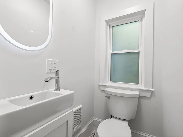 114 Woodstock St #2D — Photo 8