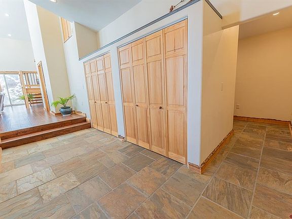 3rd image of 13 Belleview Drive