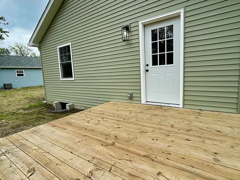 2200 Ash St — Photo 28
