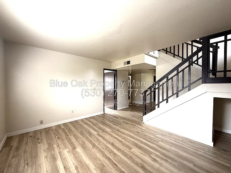 1505 W 3rd St #F — Photo 3