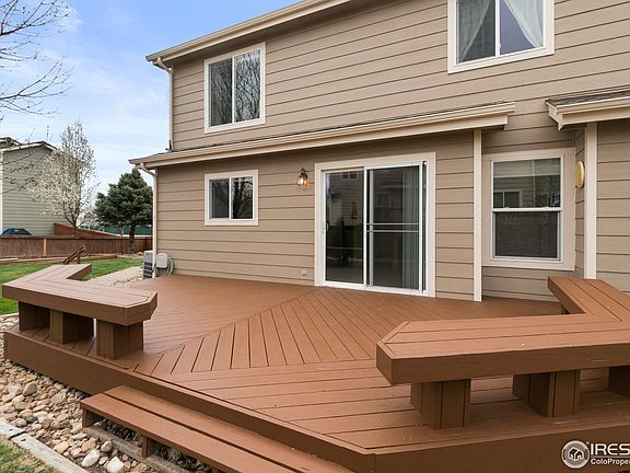 2nd image of 900 Red Oak Dr