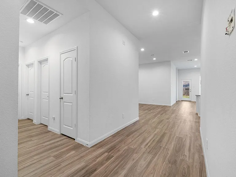 1388 Grays Gully Dr — Photo 4