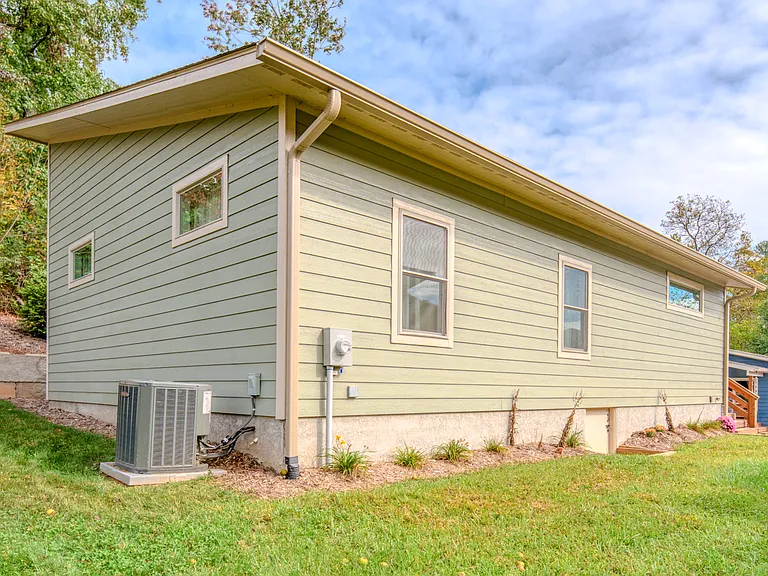 10 Sylvanella Ln — Photo 33